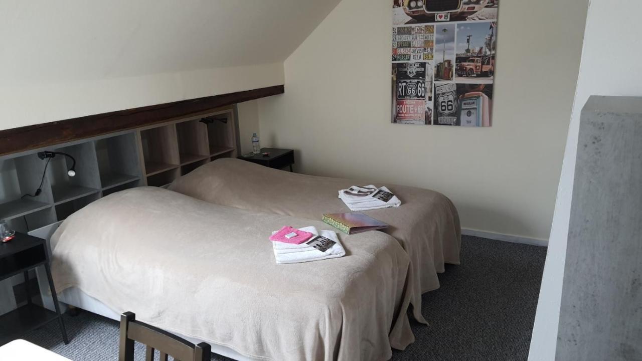 La Fermette Blanche Bed & Breakfast Nadrin Ngoại thất bức ảnh