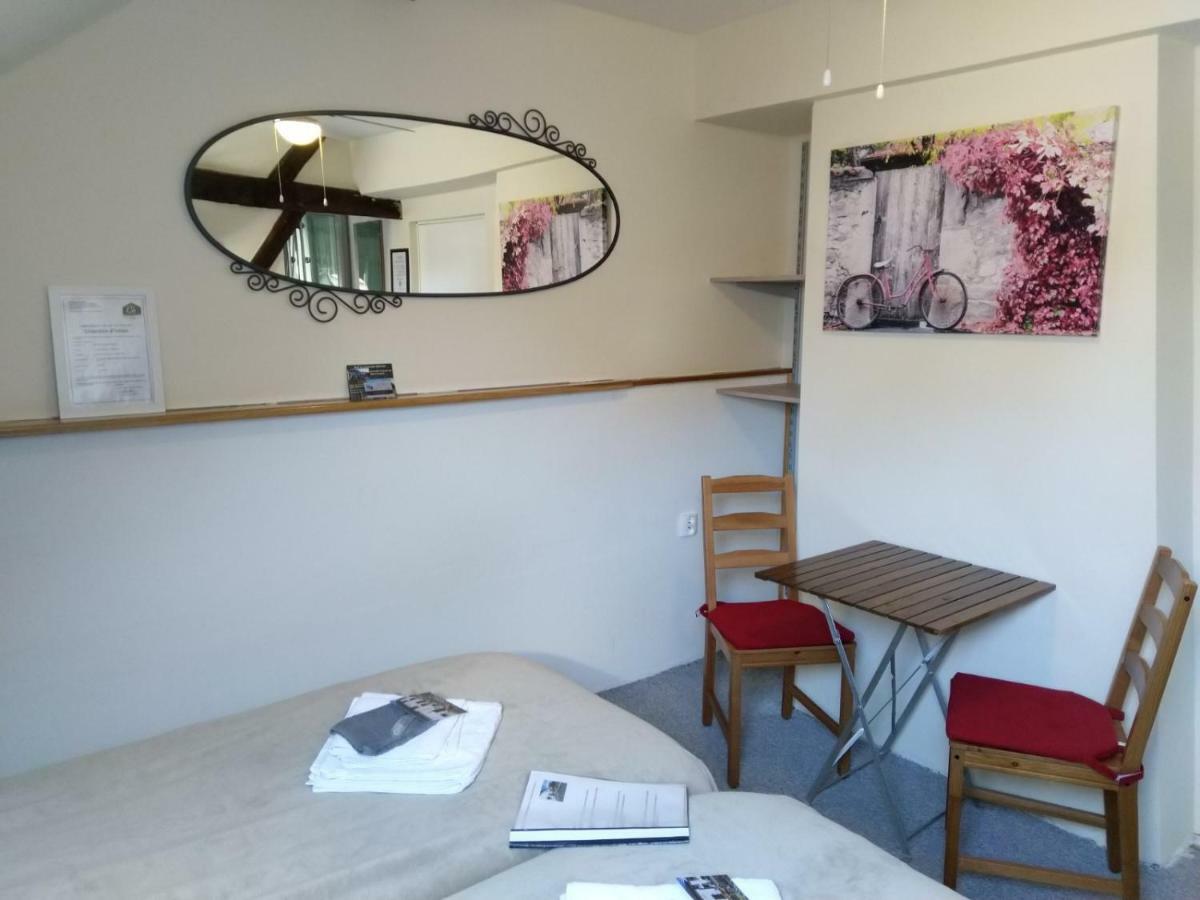 La Fermette Blanche Bed & Breakfast Nadrin Ngoại thất bức ảnh